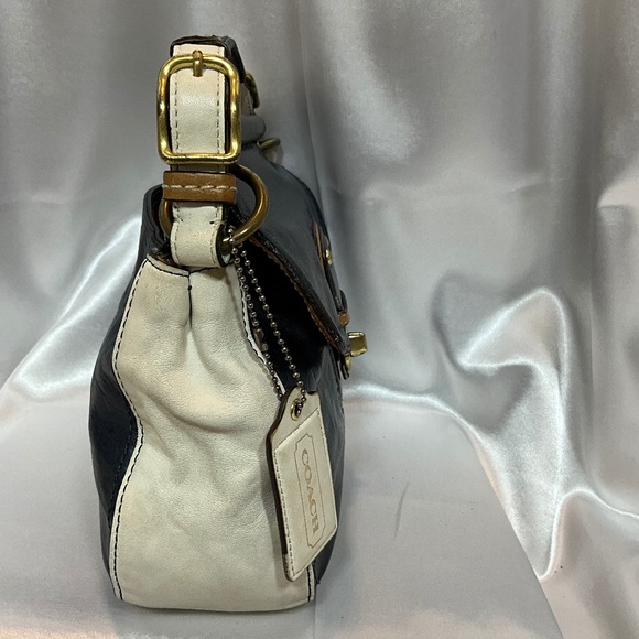 Coach shoulder/Crossbody, Navy & White   40-A4b - Picture 3 of 10
